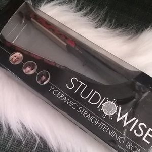 Studiowise red cheetah ceramic straightener